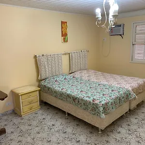 Casa No Centro De Búzios